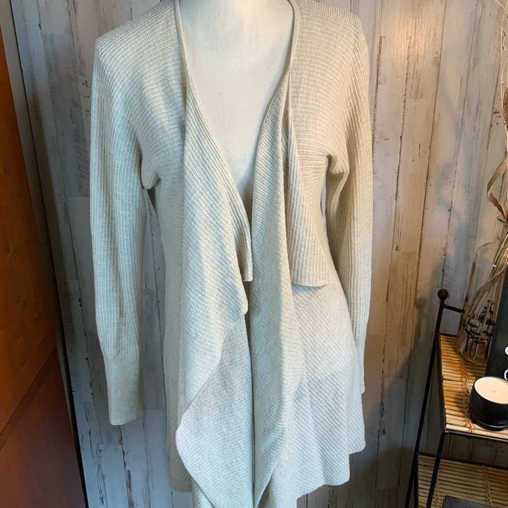 Eileen Fisher lively lightweight wool cardigan. Small open knit. Size L